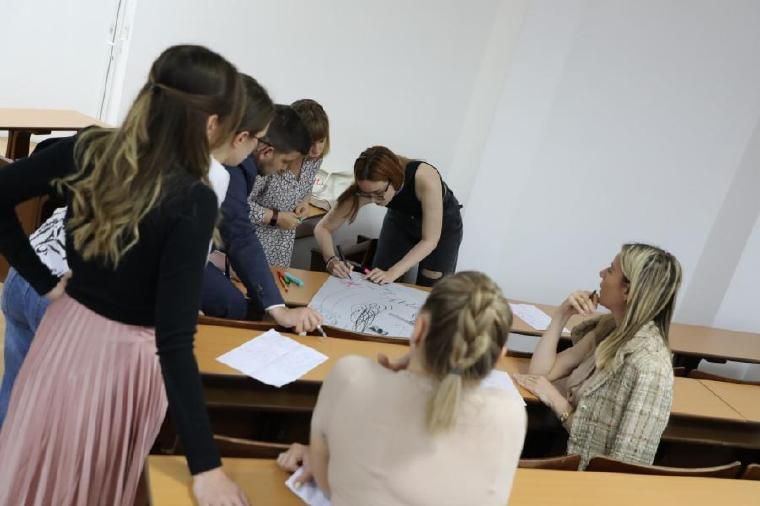 ES-Balks : égalité des sexes dans les établissements d'enseignement supérieur en Serbie 