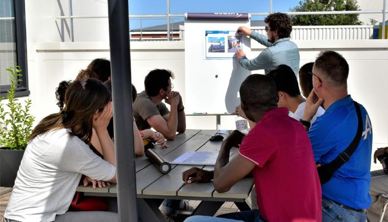 Les étudiants de CY Tech réunis autour des métiers des énergies renouvelables